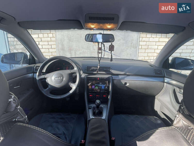 Седан Audi A4 2001 в Павлограді