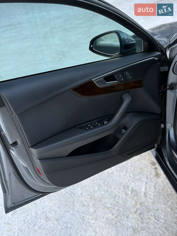Седан Audi A4 2019 в Бучаче