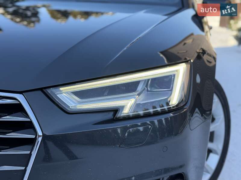 Седан Audi A4 2016 в Рівному