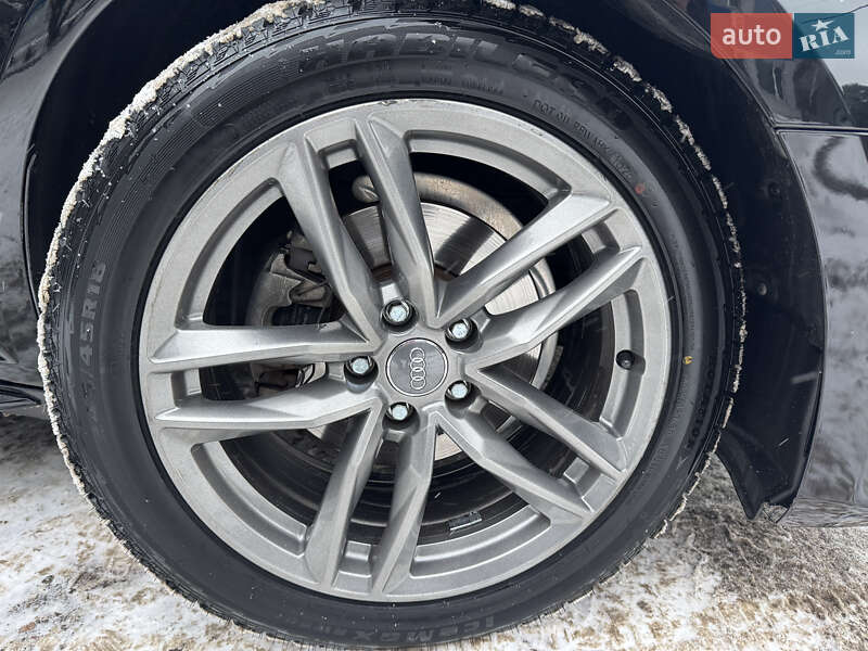 Седан Audi A4 2016 в Одесі