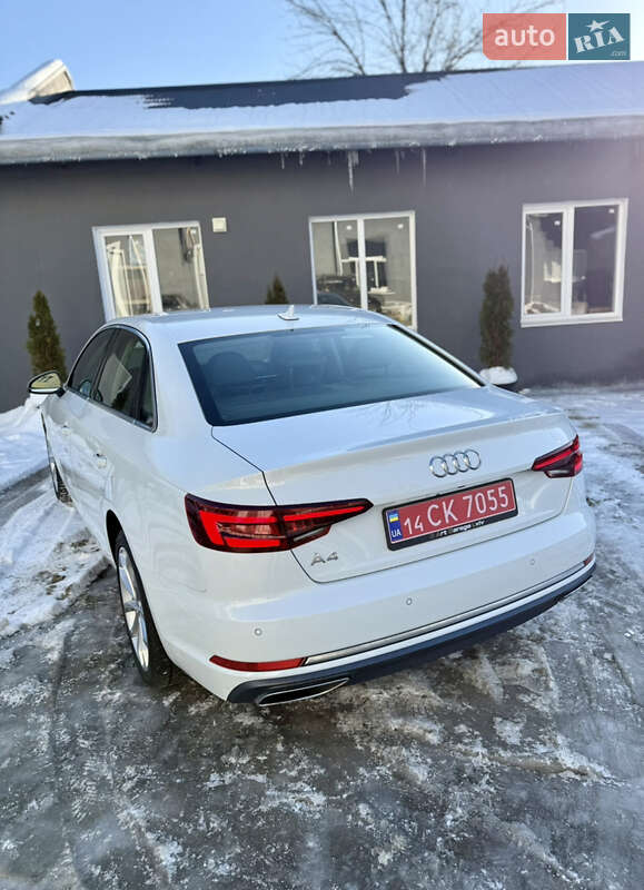 Седан Audi A4 2019 в Львове