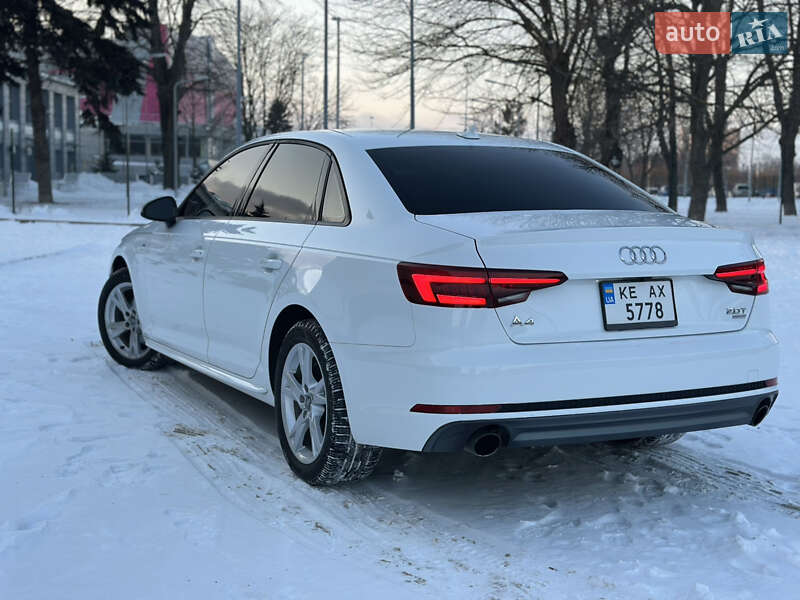 Седан Audi A4 2018 в Запоріжжі