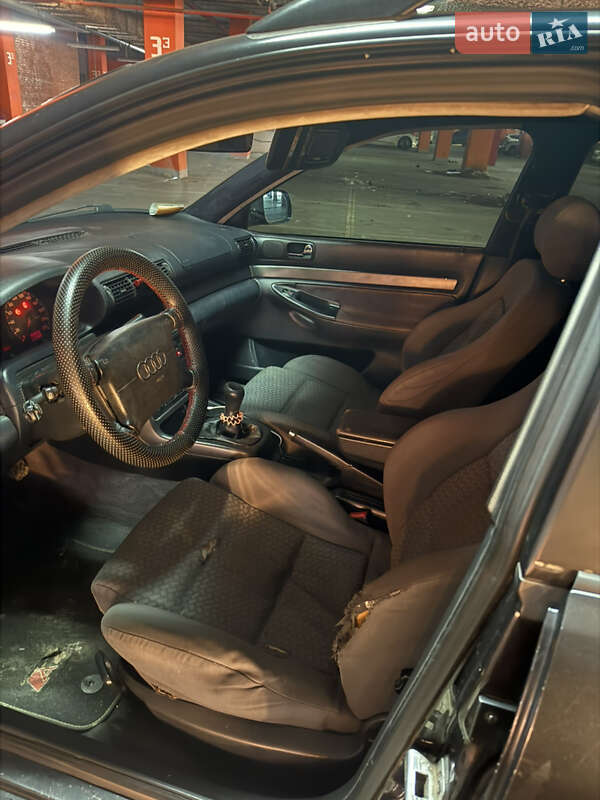 Универсал Audi A4 1996 в Львове