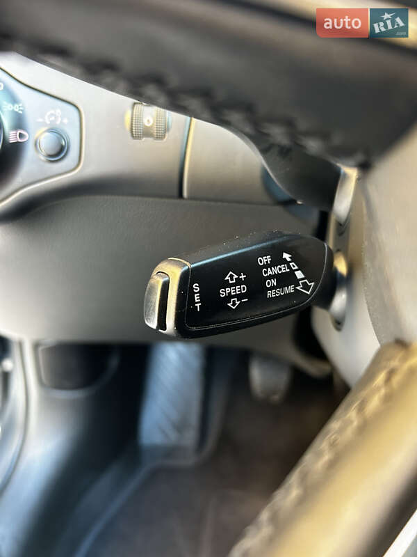 Седан Audi A4 2014 в Мукачевому