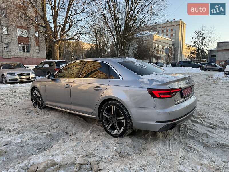 Седан Audi A4 2018 в Львові