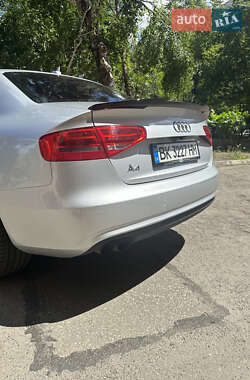 Седан Audi A4 2013 в Сарнах