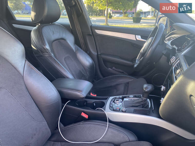 Седан Audi A4 2012 в Хмельницькому