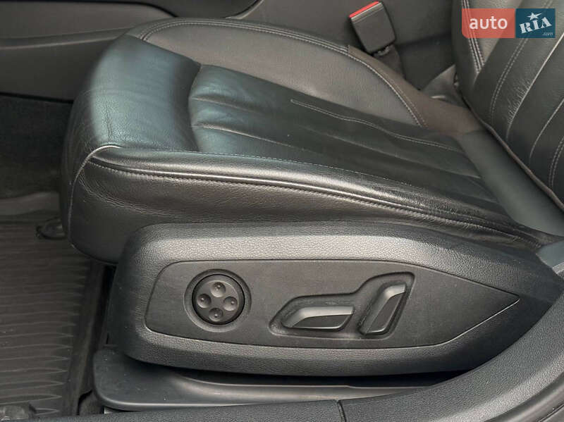 Седан Audi A4 2019 в Киеве