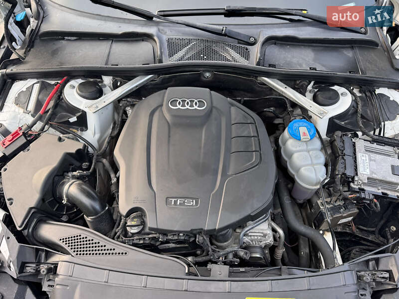 Седан Audi A4 2018 в Одессе
