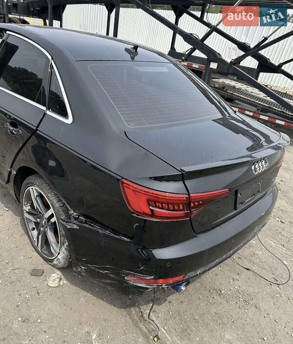Седан Audi A4 2016 в Львові