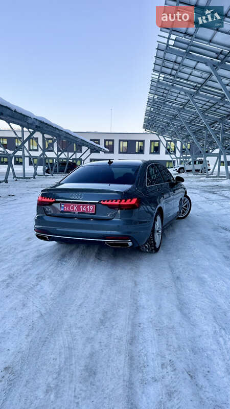 Седан Audi A4 2020 в Львове