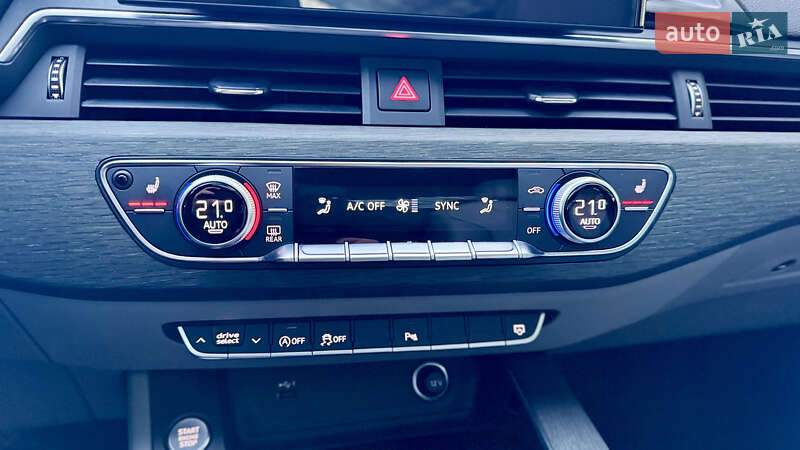 Седан Audi A4 2020 в Львове