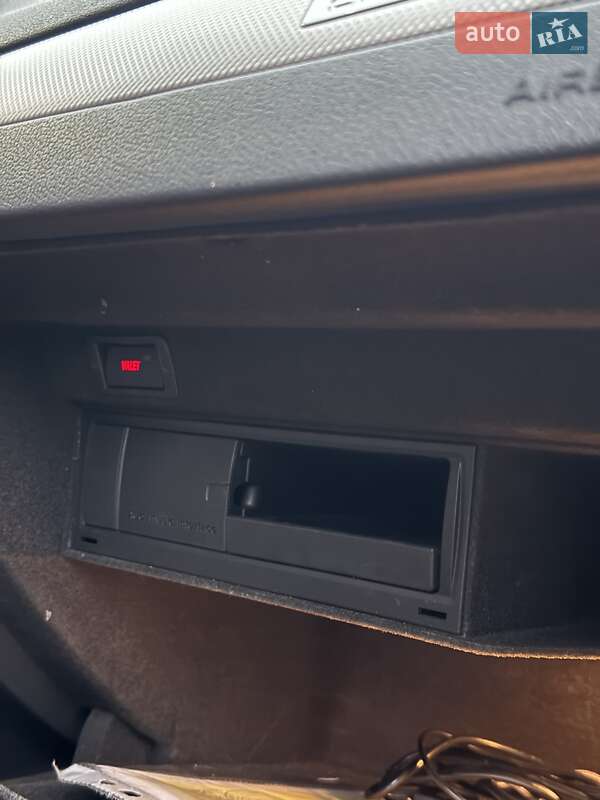 Седан Audi A4 2012 в Сумах