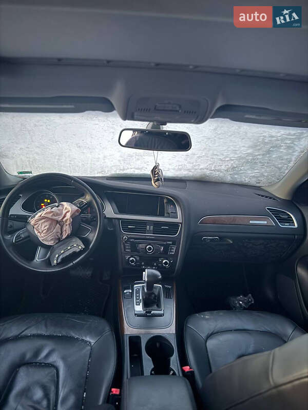 Седан Audi A4 2014 в Киеве