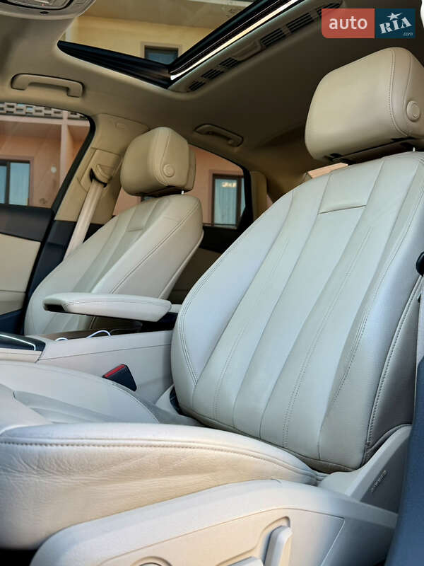 Седан Audi A4 2016 в Ужгороде