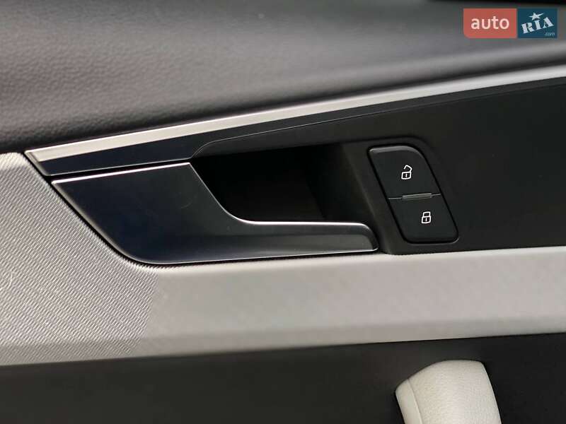 Универсал Audi A4 2018 в Киеве фото 24 Универсал Audi A4 2018 в Киеве