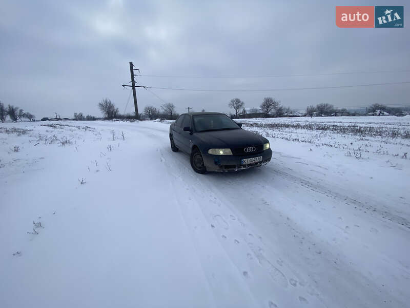 Седан Audi A4 1999 в Крыжополе