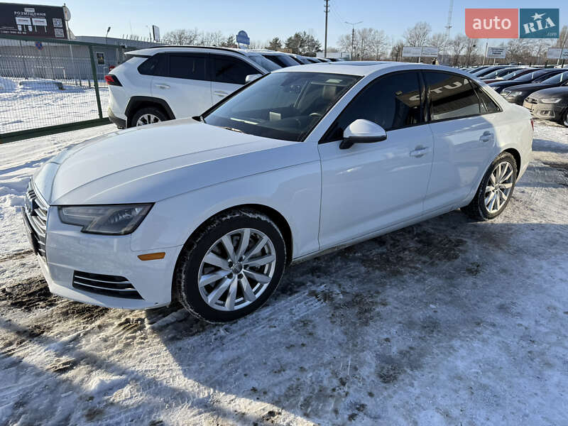 Седан Audi A4 2016 в Киеве