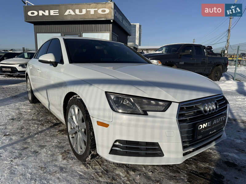 Седан Audi A4 2016 в Киеве
