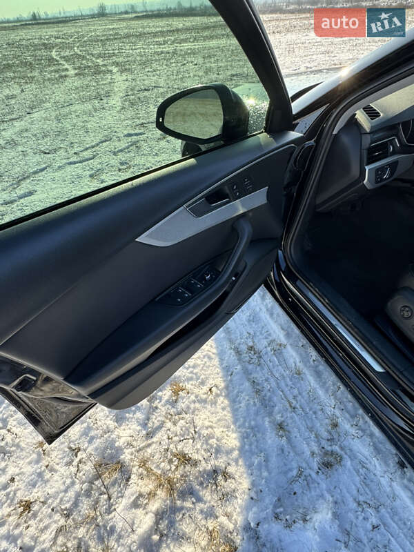Седан Audi A4 2017 в Полтаві