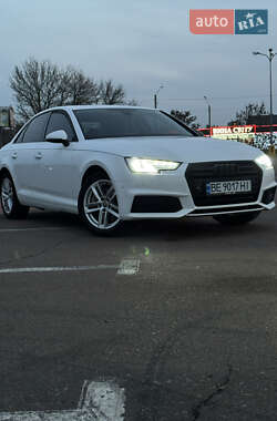 Седан Audi A4 2016 в Киеве