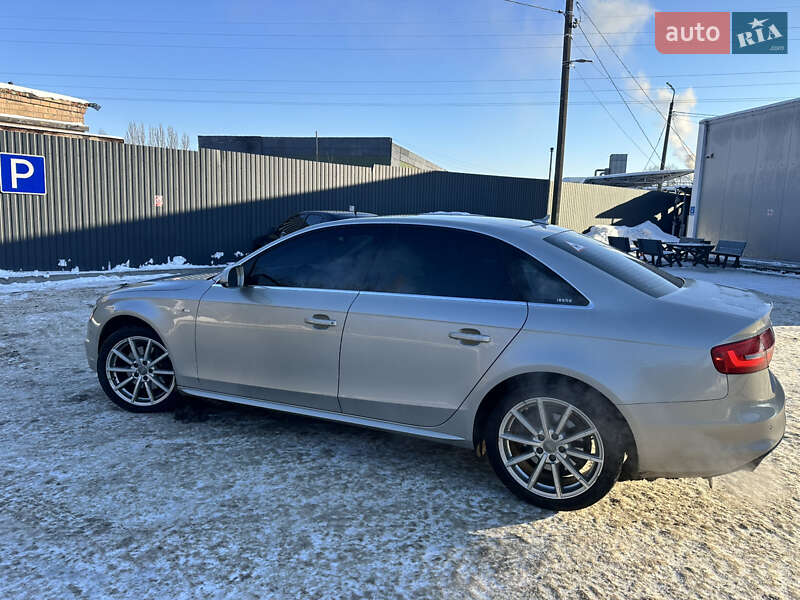 Седан Audi A4 2014 в Чернігові
