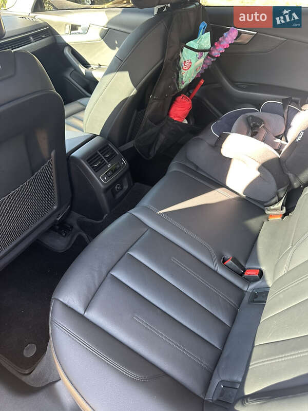 Седан Audi A4 2016 в Умани