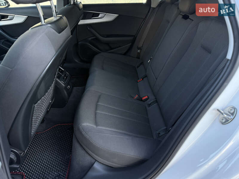 Седан Audi A4 2020 в Ровно фото 25 Седан Audi A4 2020 в Ровно
