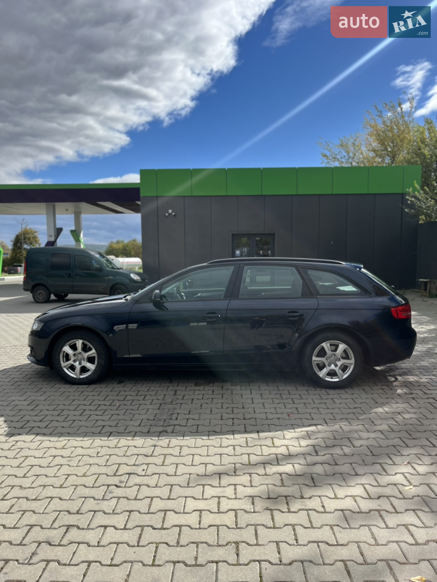 2010 Audi A4 - мініатюра 7