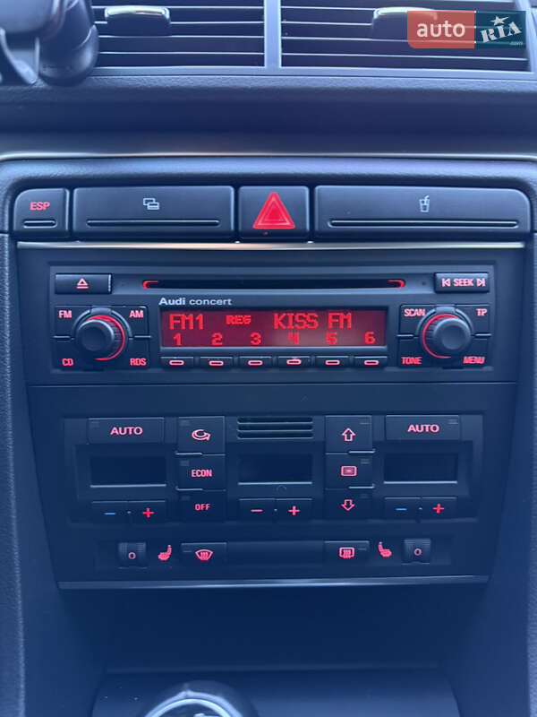Седан Audi A4 2005 в Днепре