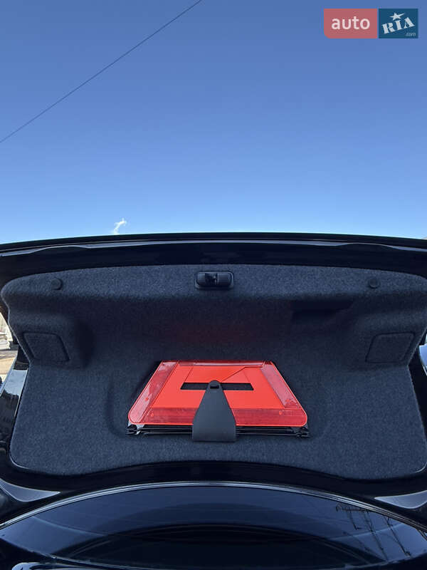 Седан Audi A4 2005 в Днепре