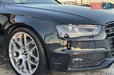 Седан Audi A4 2013 в Львове