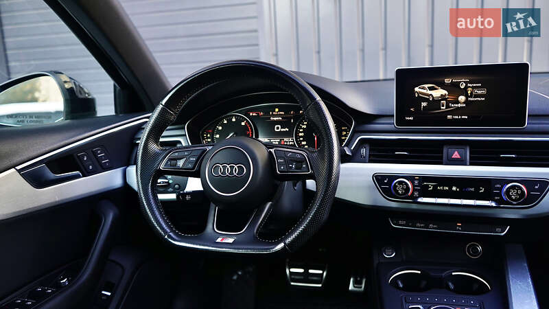 Седан Audi A4 2016 в Львове