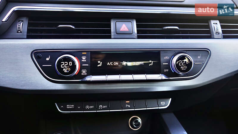 Седан Audi A4 2016 в Львове