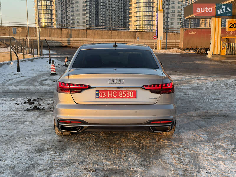 Седан Audi A4 2021 в Киеве