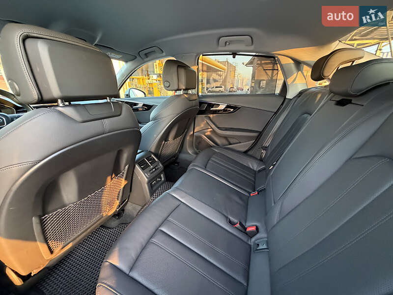 Седан Audi A4 2021 в Киеве