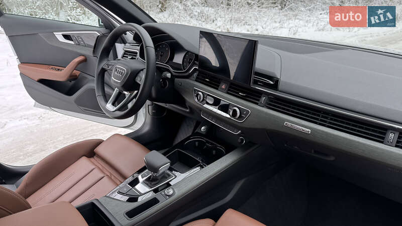 Седан Audi A4 2024 в Киеве