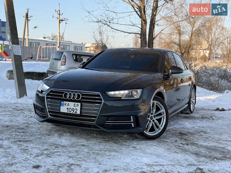 Седан Audi A4 2016 в Киеве