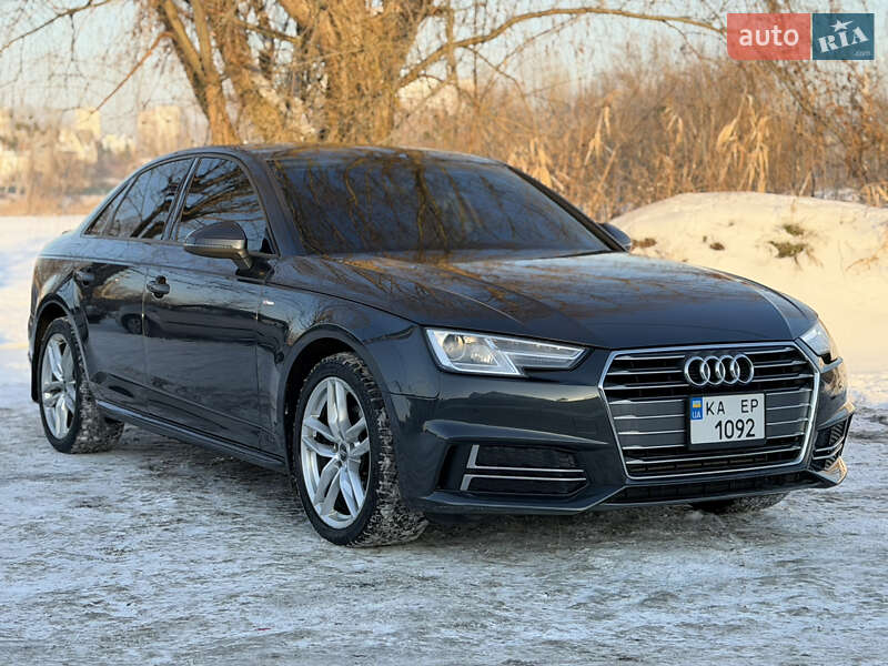 Седан Audi A4 2016 в Киеве