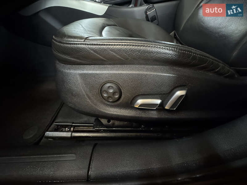 Седан Audi A4 2015 в Києві фото 23 Седан Audi A4 2015 в Києві