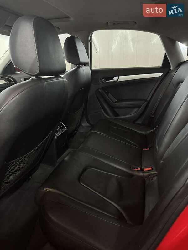 Седан Audi A4 2015 в Києві фото 40 Седан Audi A4 2015 в Києві