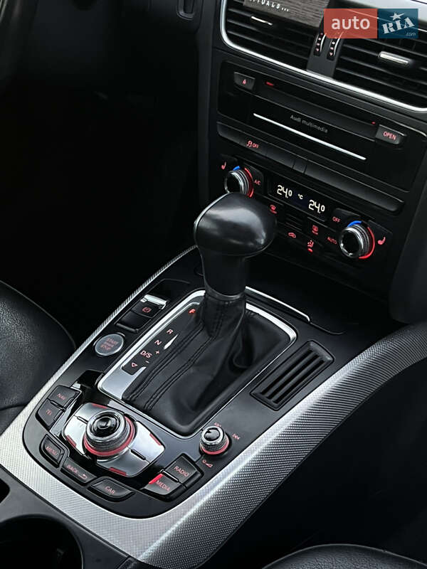 Седан Audi A4 2015 в Києві