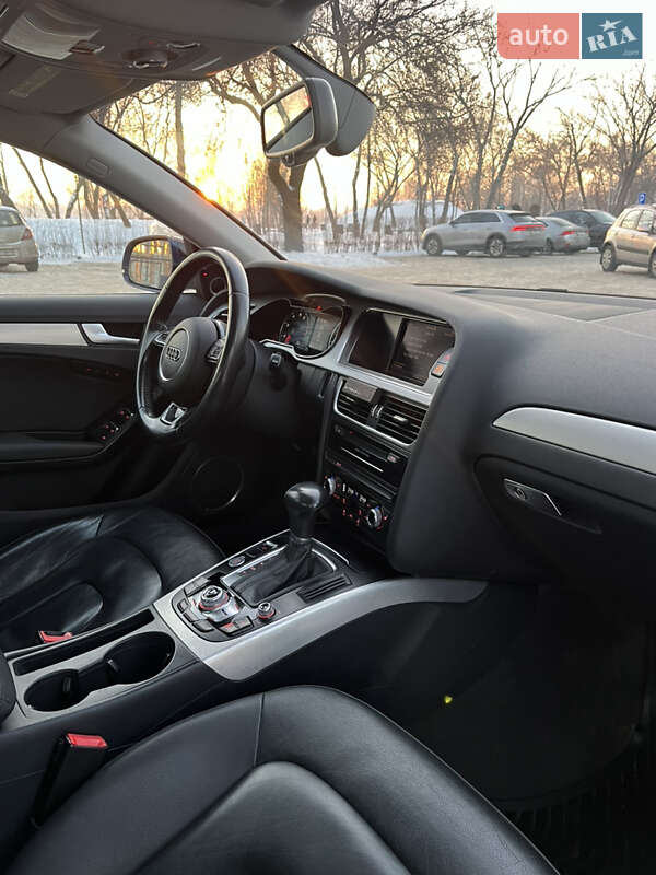 Седан Audi A4 2015 в Києві