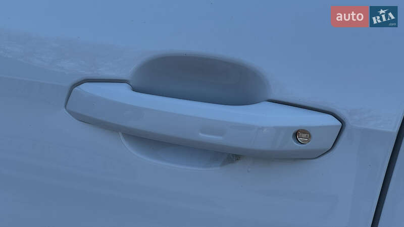 Седан Audi A4 2022 в Києві фото 11 Седан Audi A4 2022 в Києві