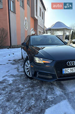 Седан Audi A4 2017 в Львові