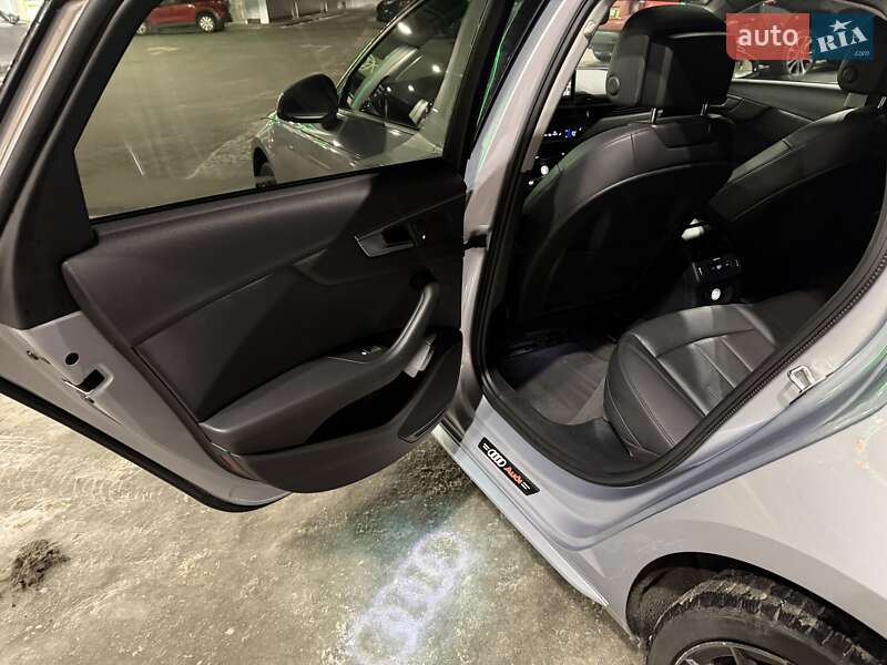 Седан Audi A4 2018 в Киеве фото 41 Седан Audi A4 2018 в Киеве