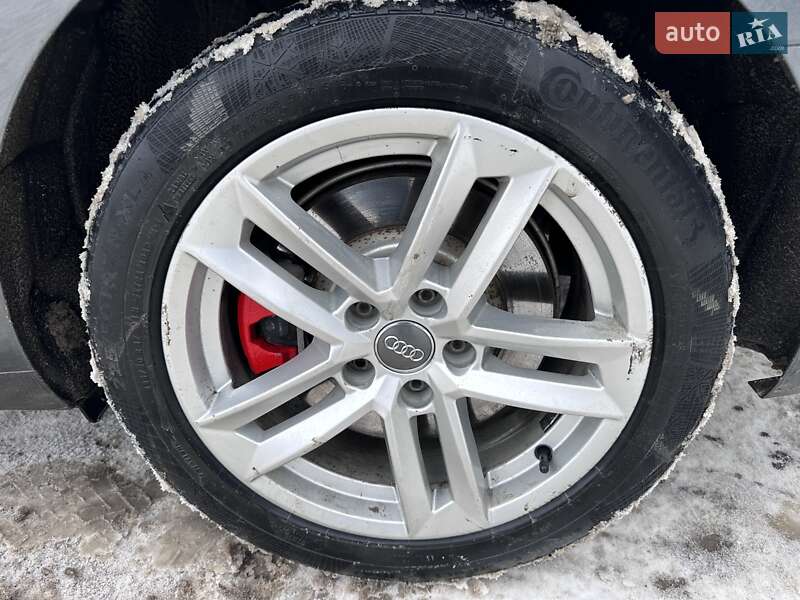 Седан Audi A4 2016 в Тернополі