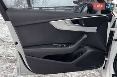 Седан Audi A4 2016 в Киеве