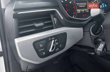 Седан Audi A4 2016 в Киеве