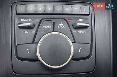 Седан Audi A4 2016 в Киеве